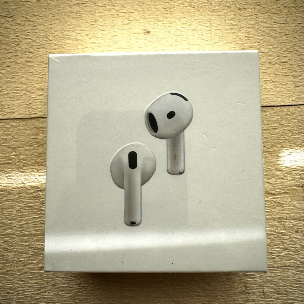 Apple AirPods 4 with Active Noise Cancellation